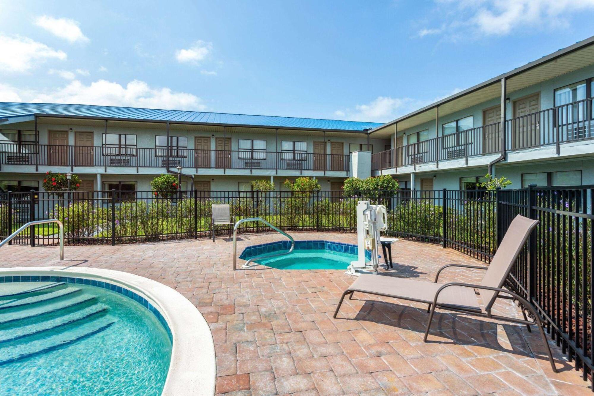 Hotel Baymont By Wyndham Punta Gorda/Port Charlotte Exteriér fotografie