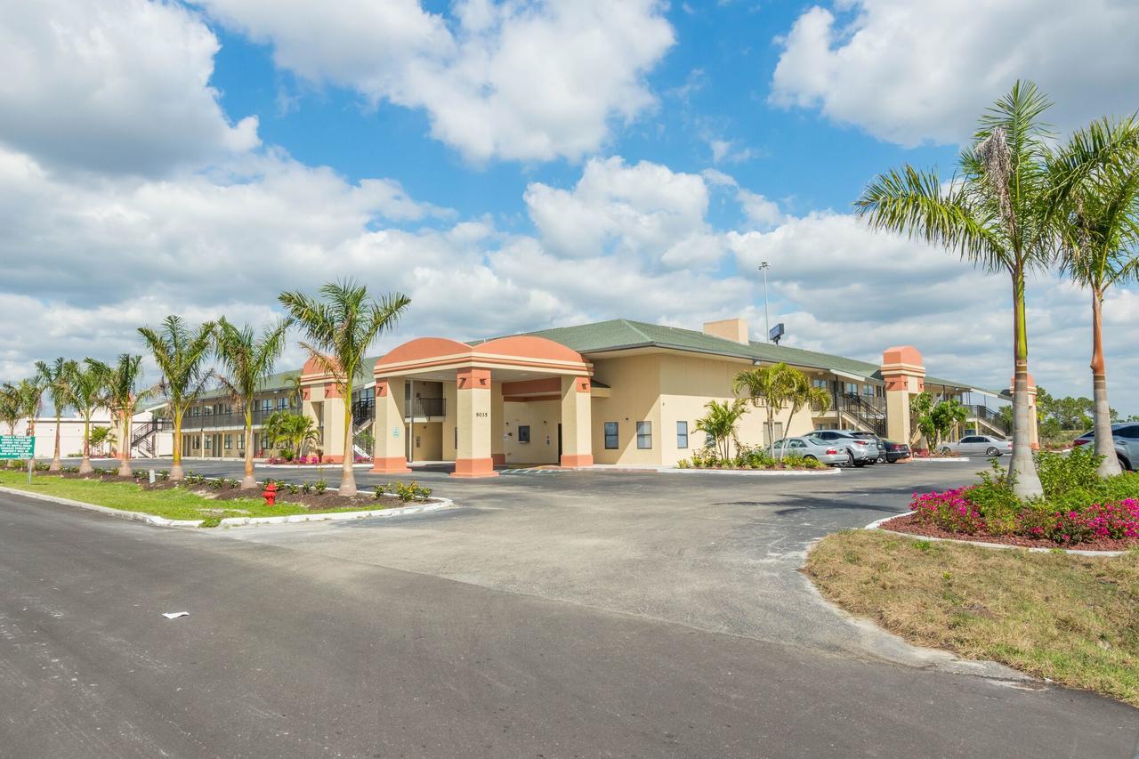 Hotel Baymont By Wyndham Punta Gorda/Port Charlotte Exteriér fotografie